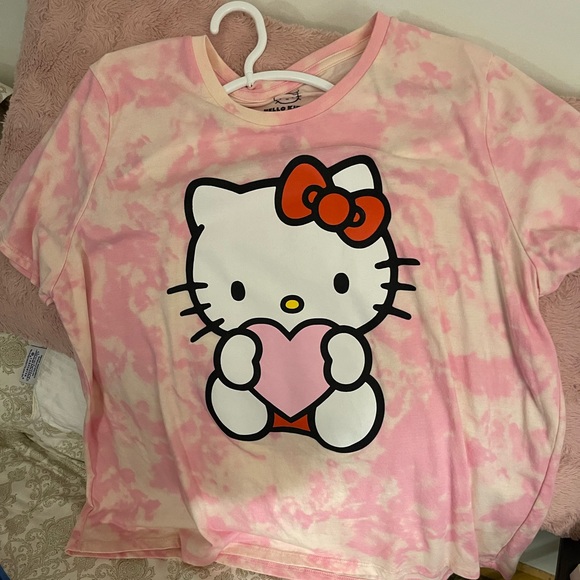 Hello Kitty Tops - Hello Kitty 3xl t-shirt